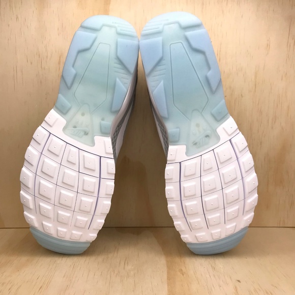 NIB NIke AIr Max Motion Low Wolf Grey - Picture 6 of 8